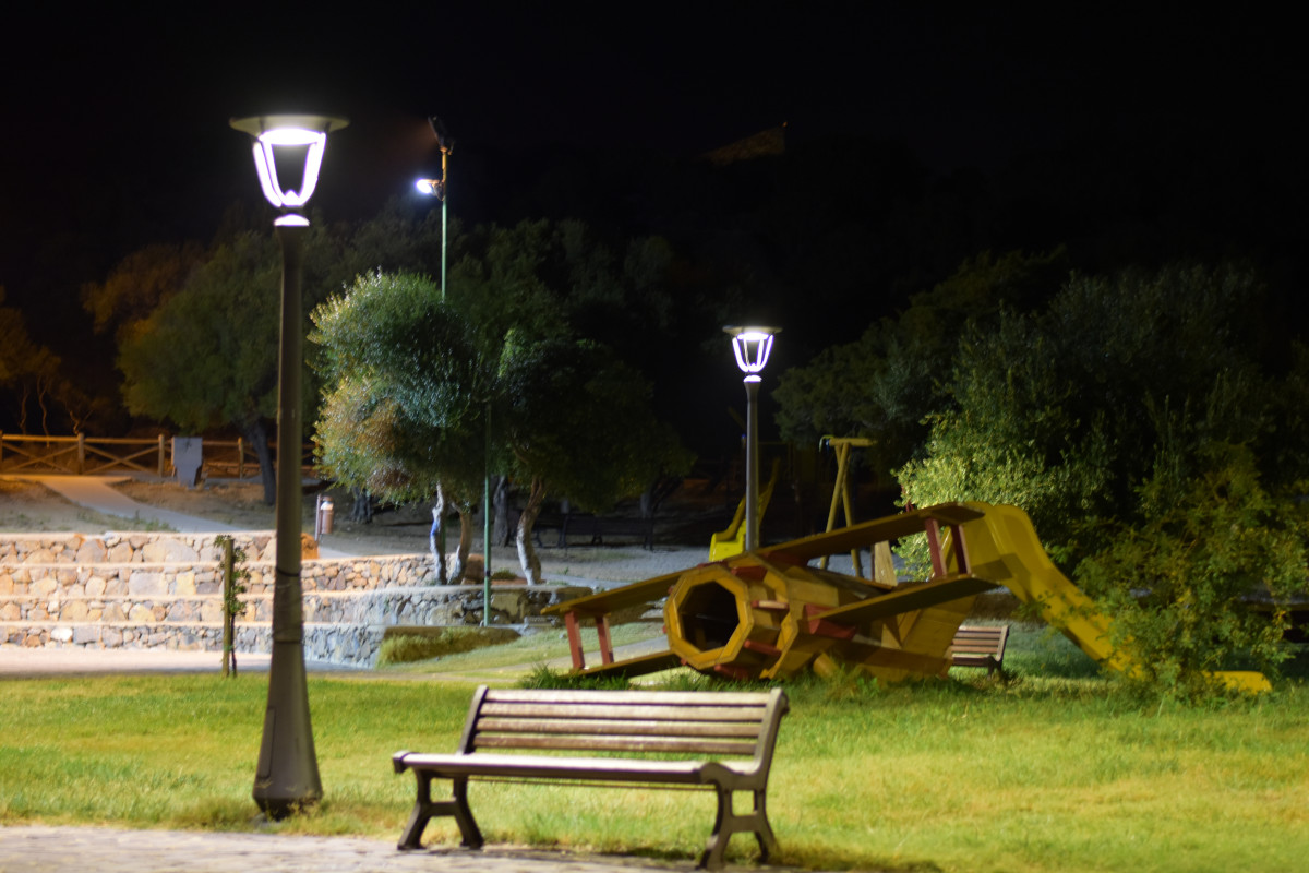 Cala Gonone - Vista notturna parco giochi