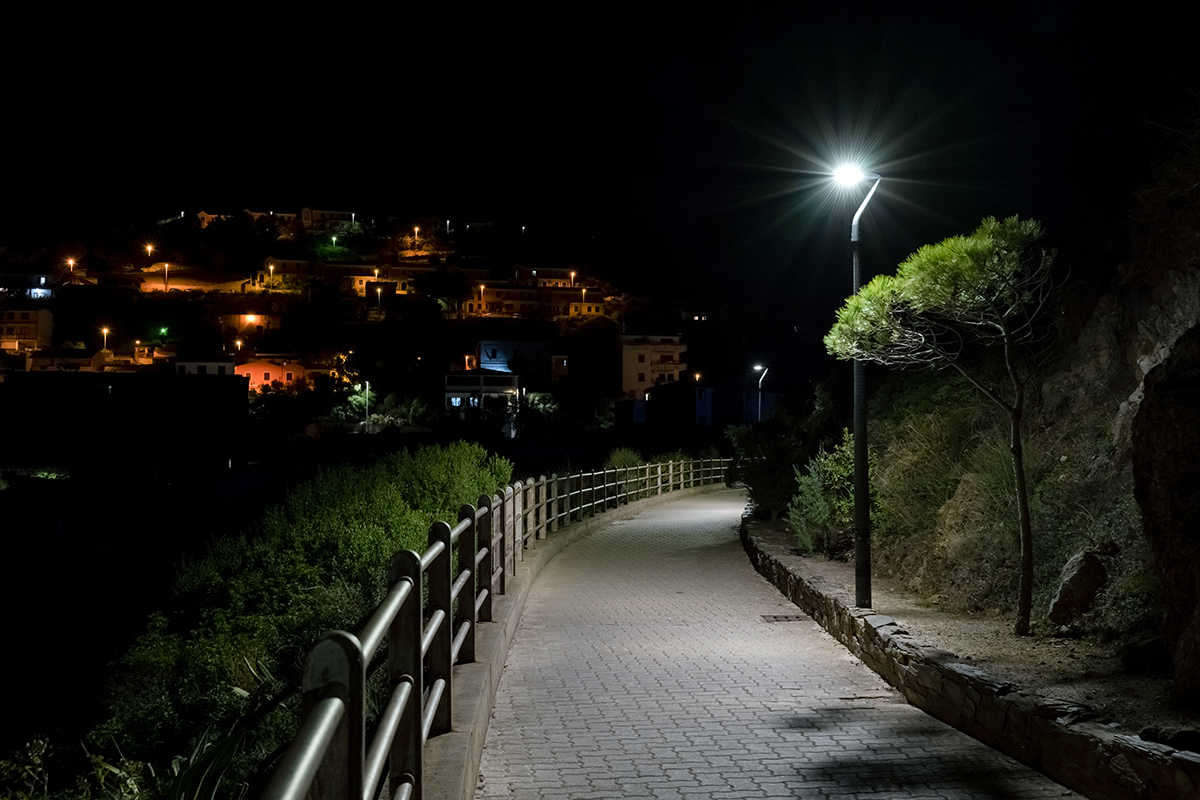 Nebida - passeggiata panoramica - vista notturna