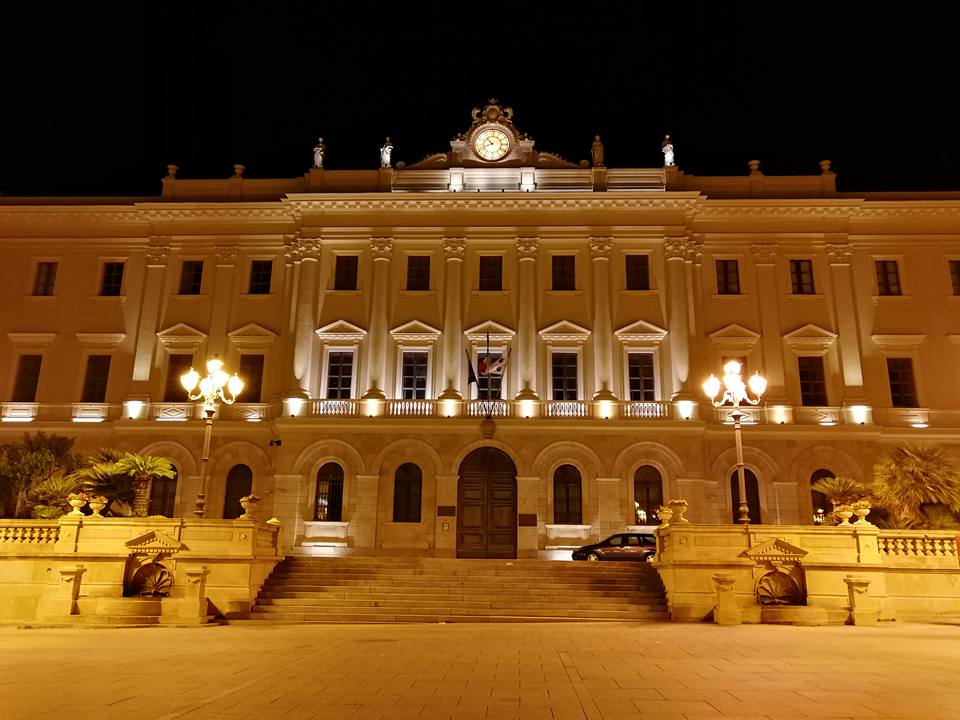 Sassari - Palazzo provincia - vista notturna