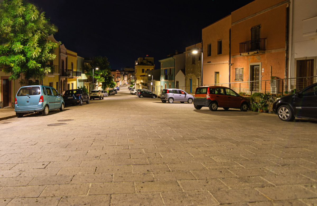 Portoscuso vista notturna vie del centro